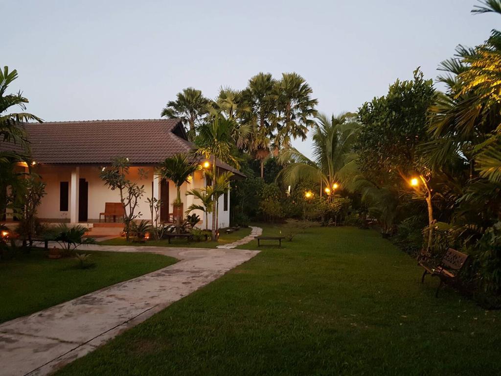 Villa Thakek Kültér fotó