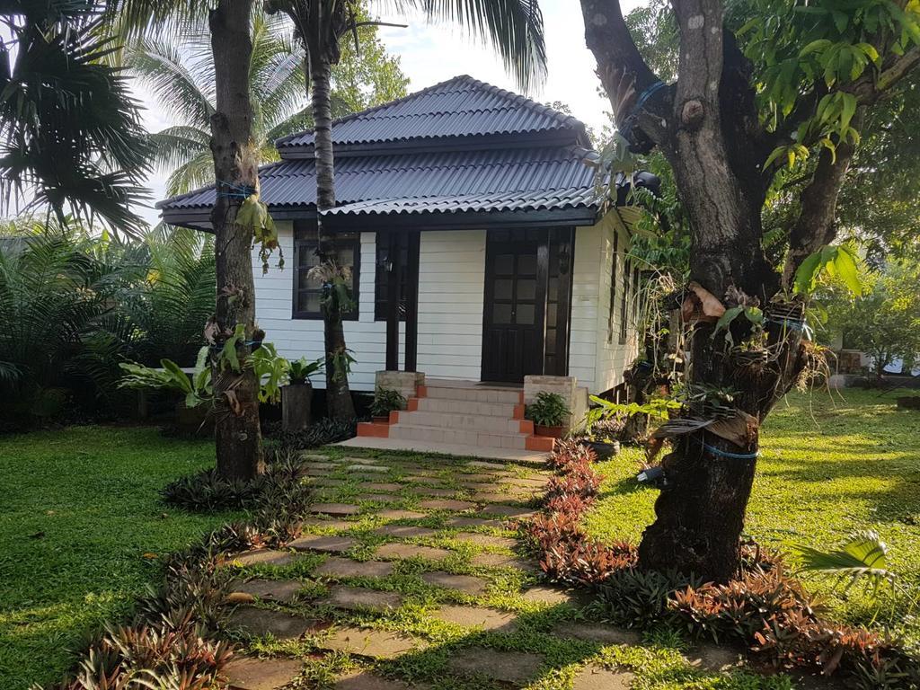 Villa Thakek Kültér fotó