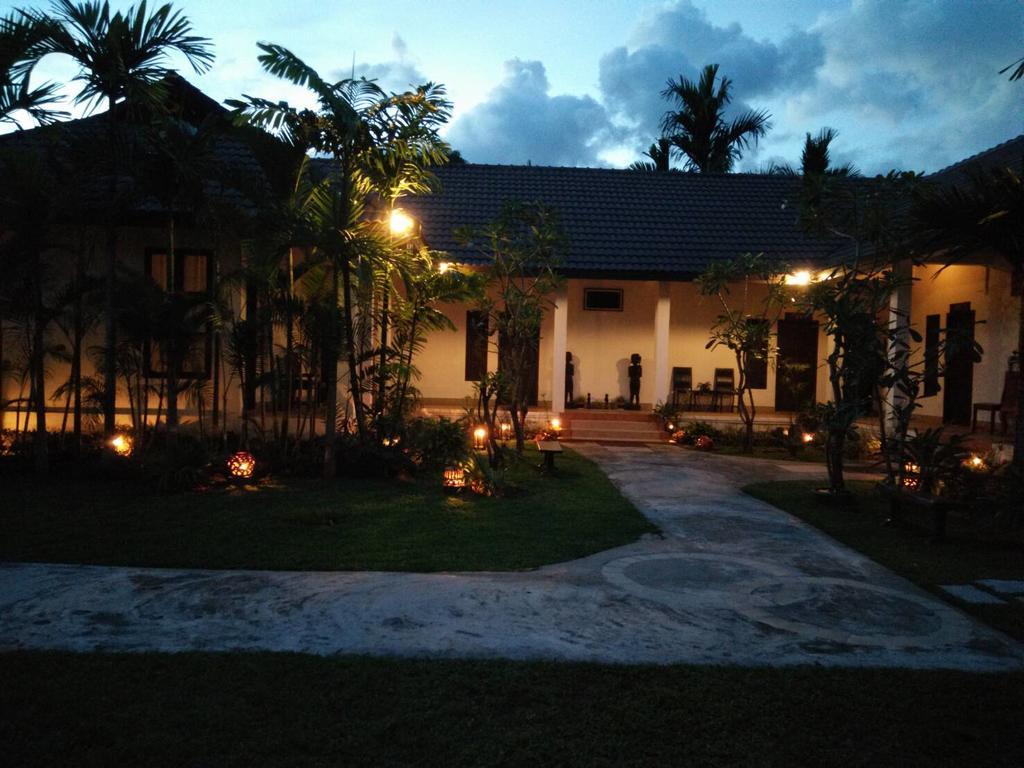 Villa Thakek Kültér fotó