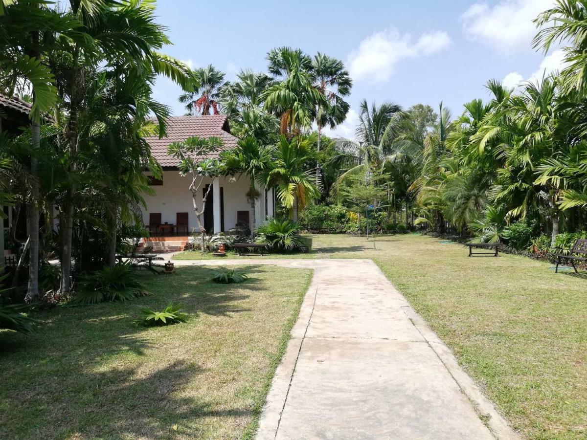 Villa Thakek Kültér fotó